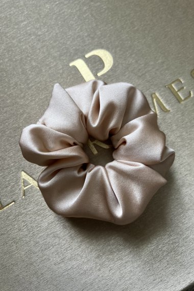 Pure Silk Hair Scrunchie - Light Beige