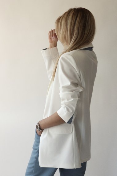 OVERSIZED BLAZER