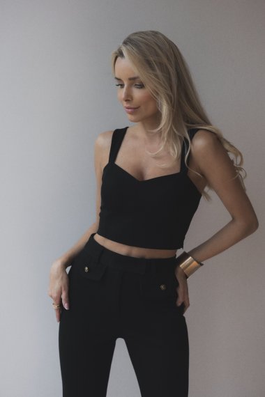 black crop top